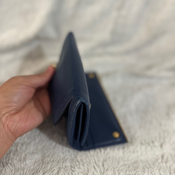 🌷🌷GUC❗️❗️Prada long wallet🌸💎 Good Condition 👍 - Picture 9 of 9